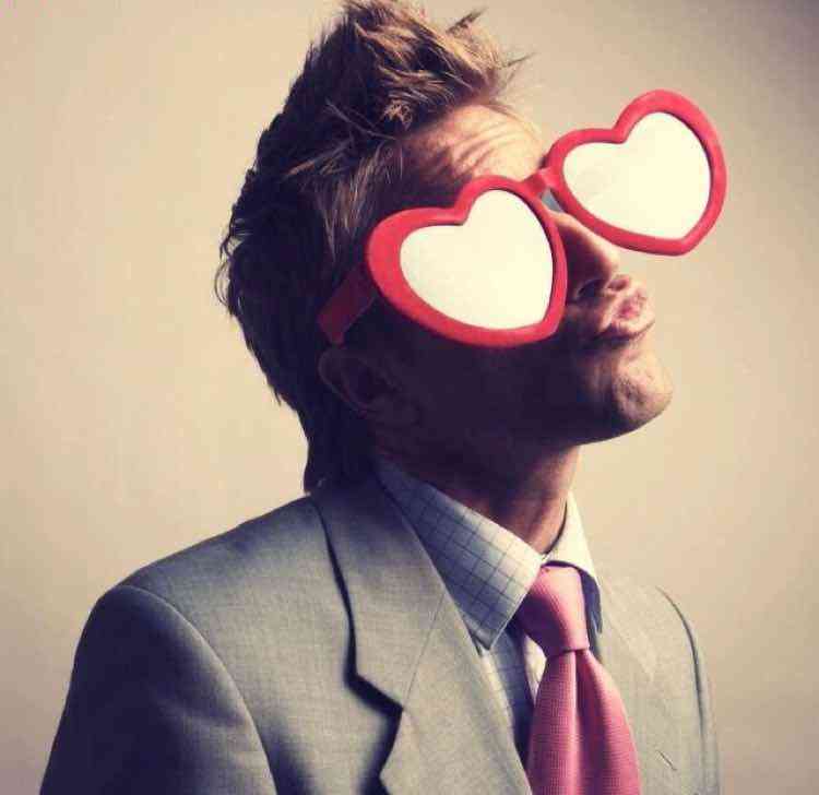 2024 诺贝尔物理学奖授予人工神经网络机器学习，为什么会颁给 AI 领域？